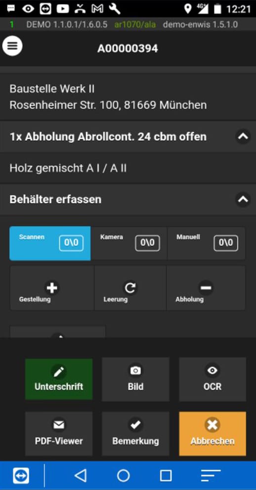 Screenshot der movatix-App mit Auftragsdetails, Scan-Optionen und Funktionen zur Dokumentation einer Abholung.
